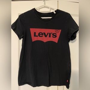 Levi’s tee L
